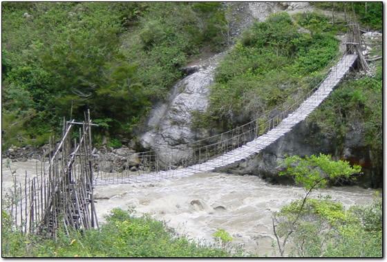 Bridge over the Baliem river near Wuserem